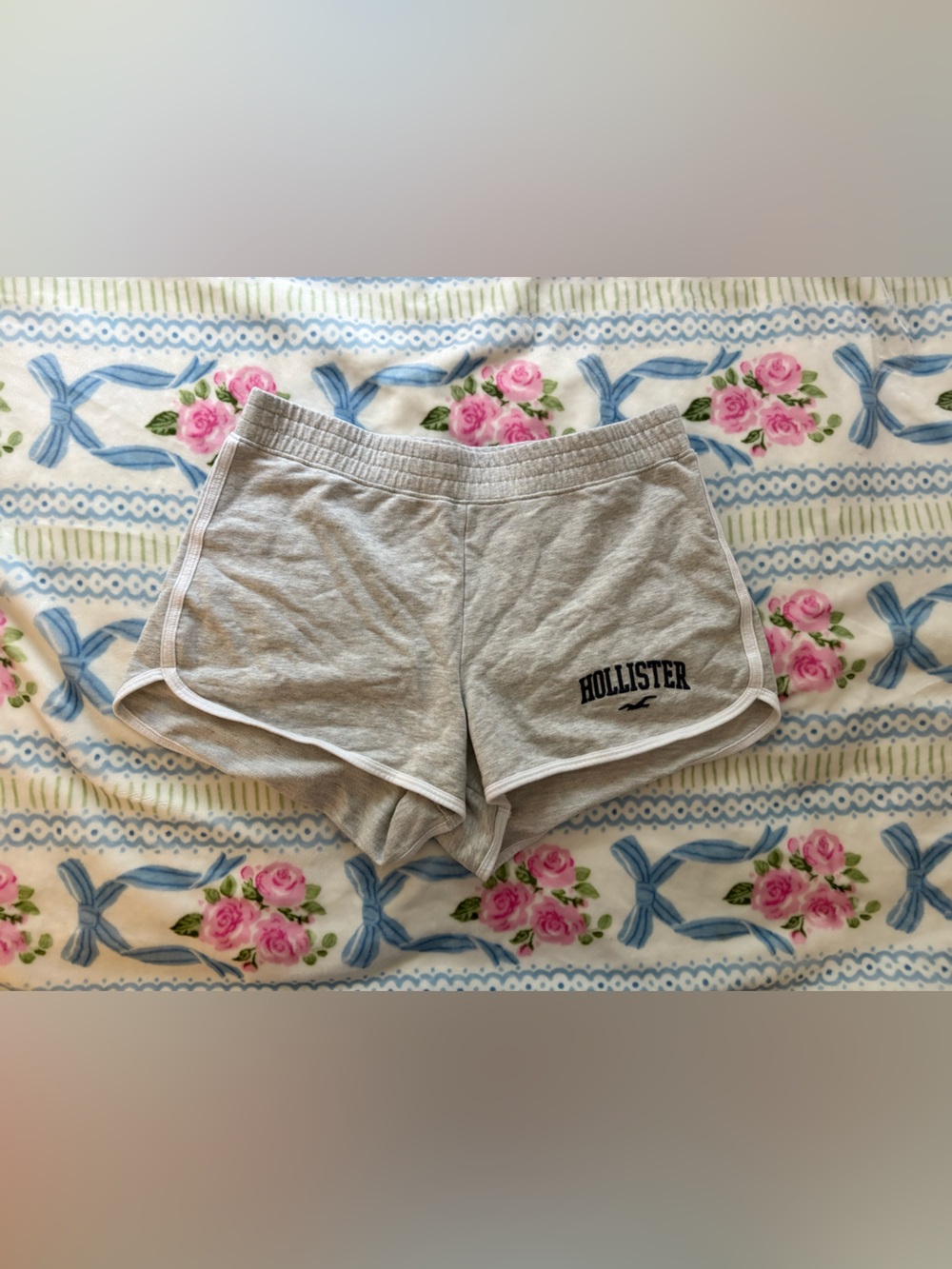 Hollister Light Gray Women’s Sweat Shorts